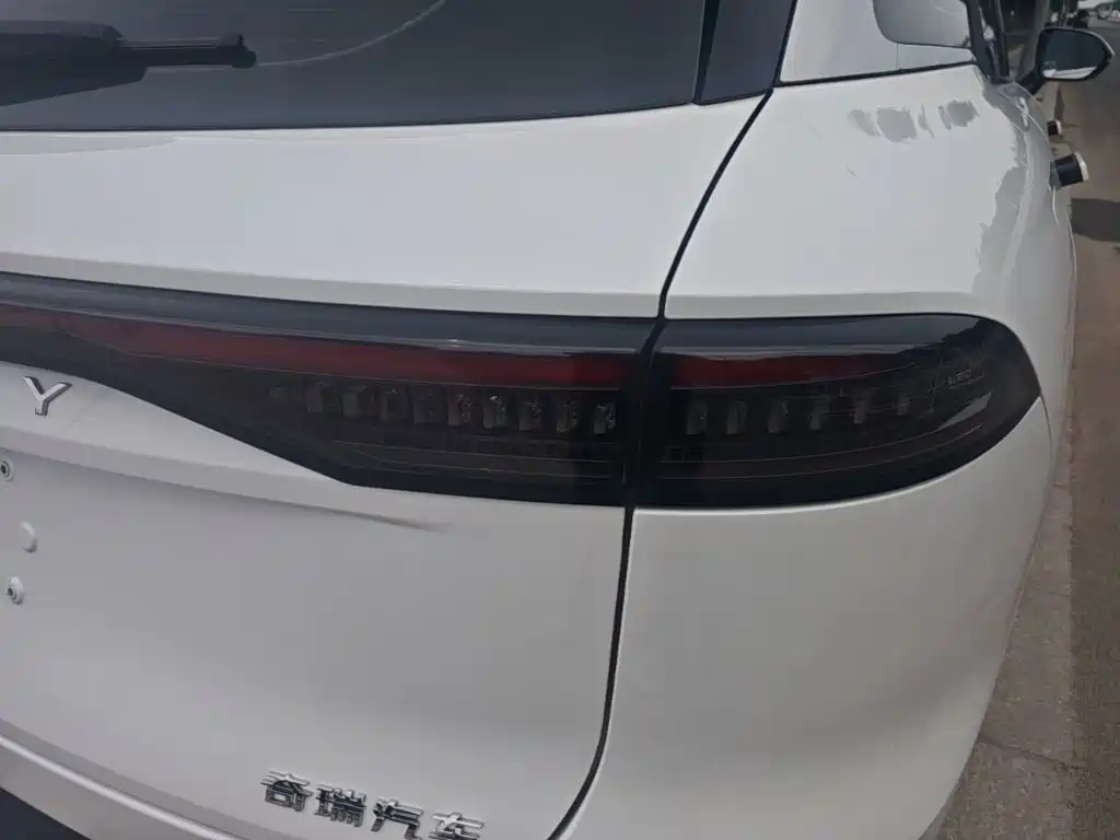 Chery Tiggo 8L 8L 2024 2.0T Luxury 5 мест
