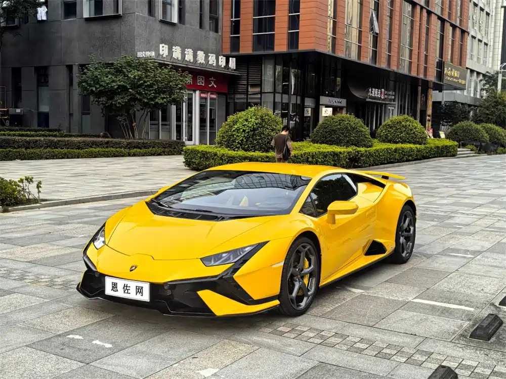 Lamborghini Huracán 2025