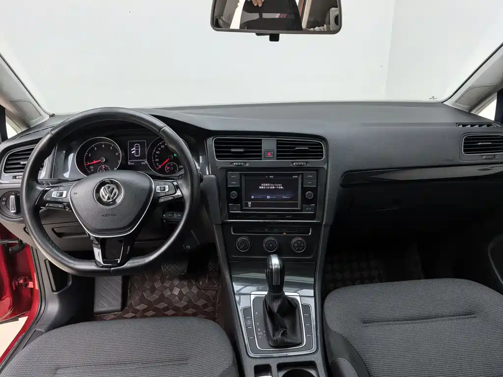 Volkswagen Golf 2018 230TSI AT Comfort