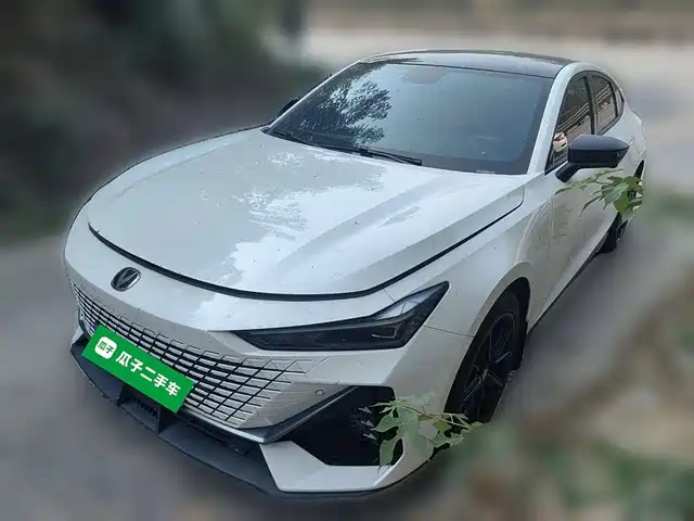 CHANGAN  UNI V 2022