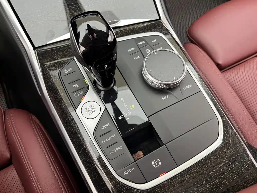 BMW 3 Series — миниатюра 8