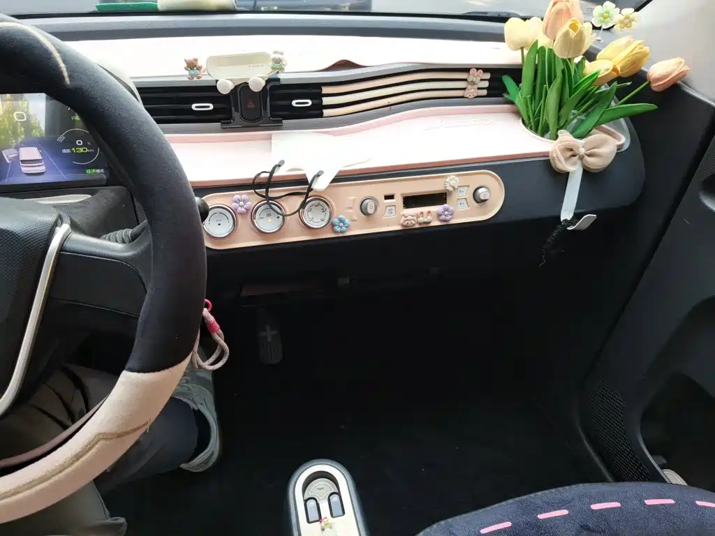 Wuling MINIEV — миниатюра 9
