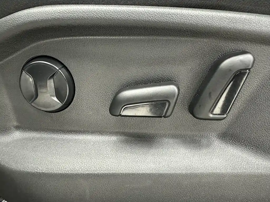 VOLKSWAGEN T ROC EXPLORING SONGS