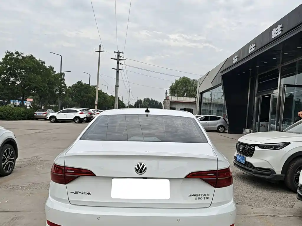 Volkswagen Sagitar 2022 280TSI DSG