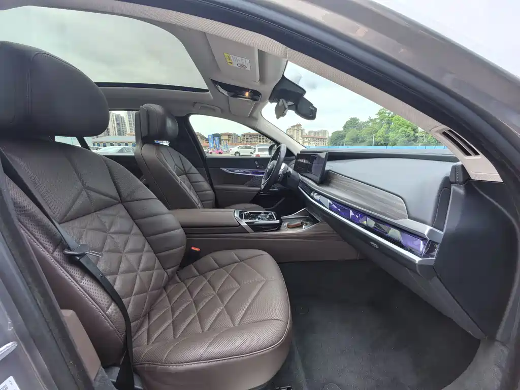 BMW 7 Series 7 2023 735Li M Sport