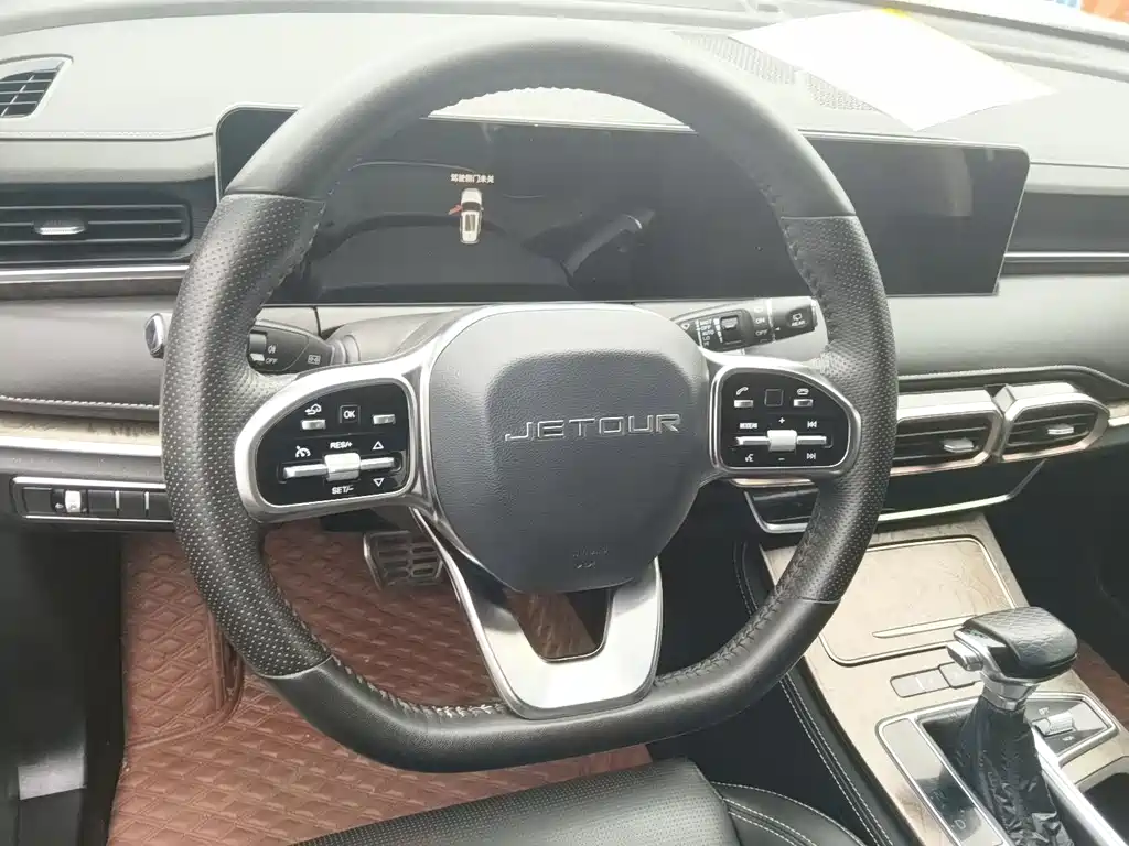 JETOUR X70 PLUS 2021 1.6T DCT 7 мест