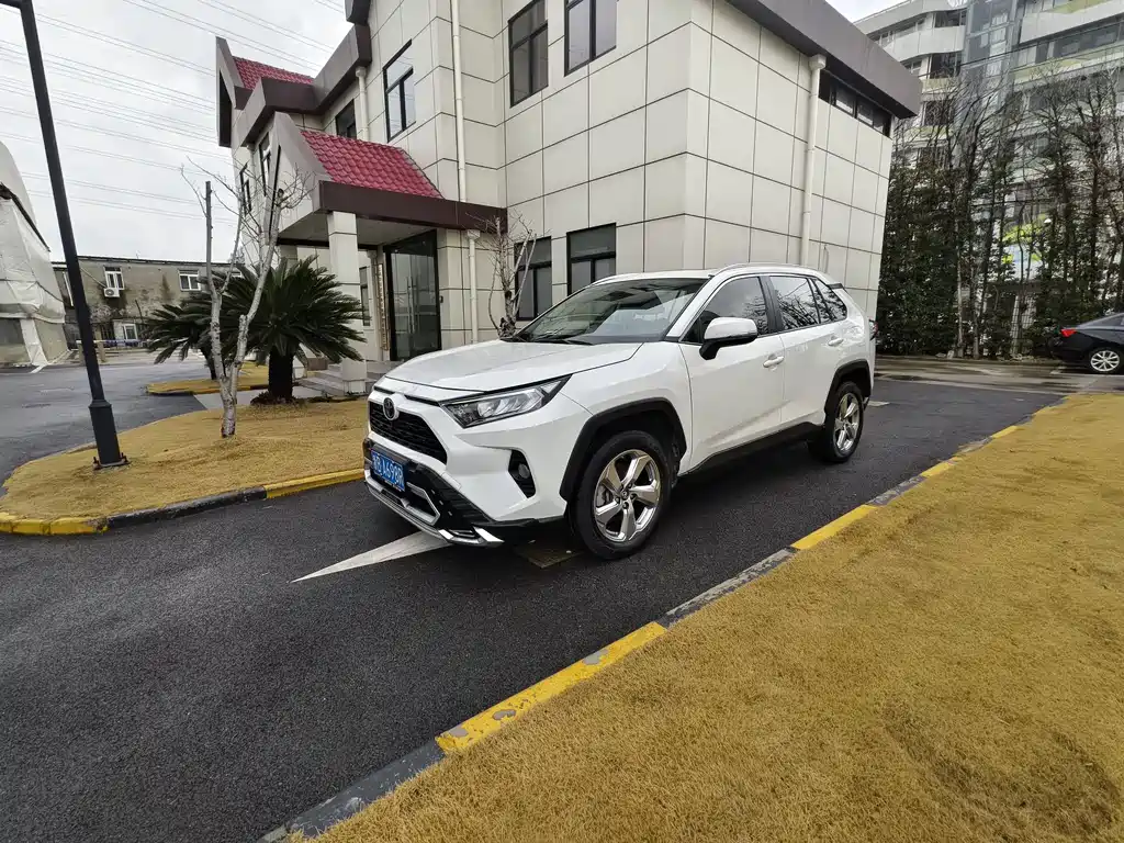 TOYOTA RAV4 RONGFANG