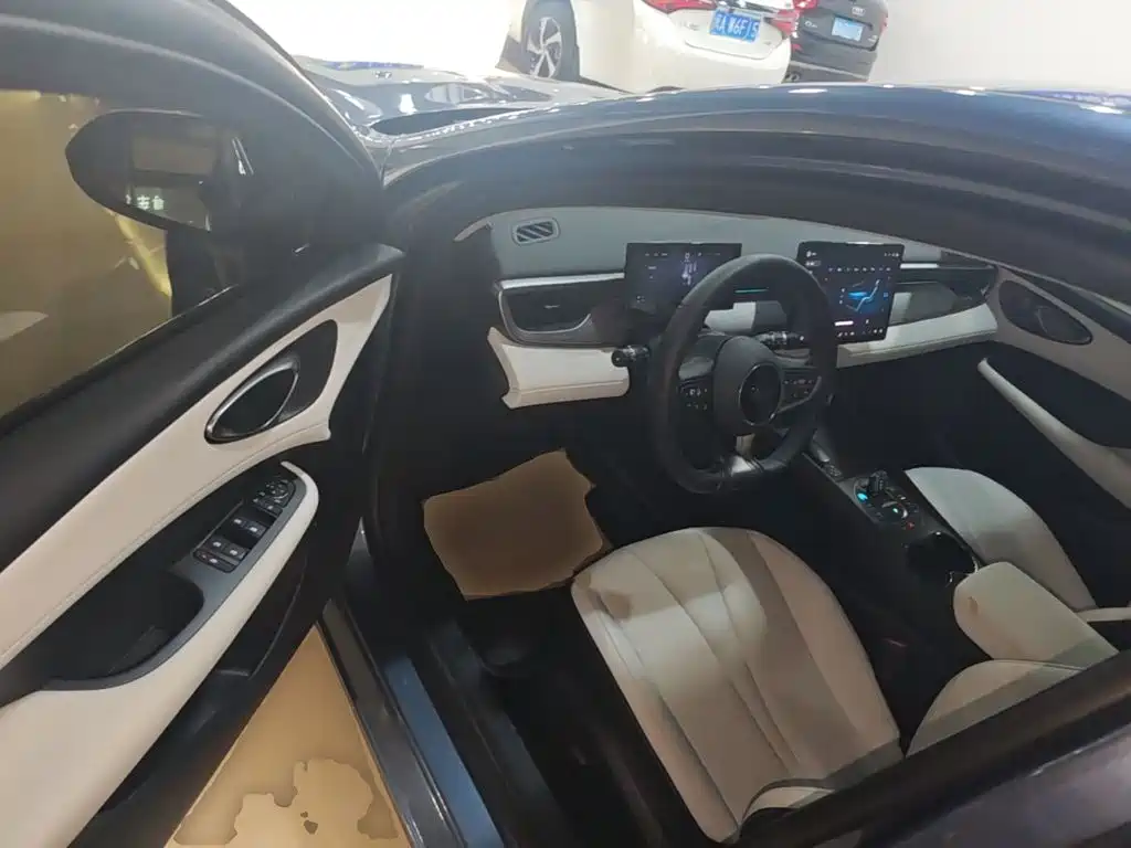 BYD Seal 05 DM-i — миниатюра 16