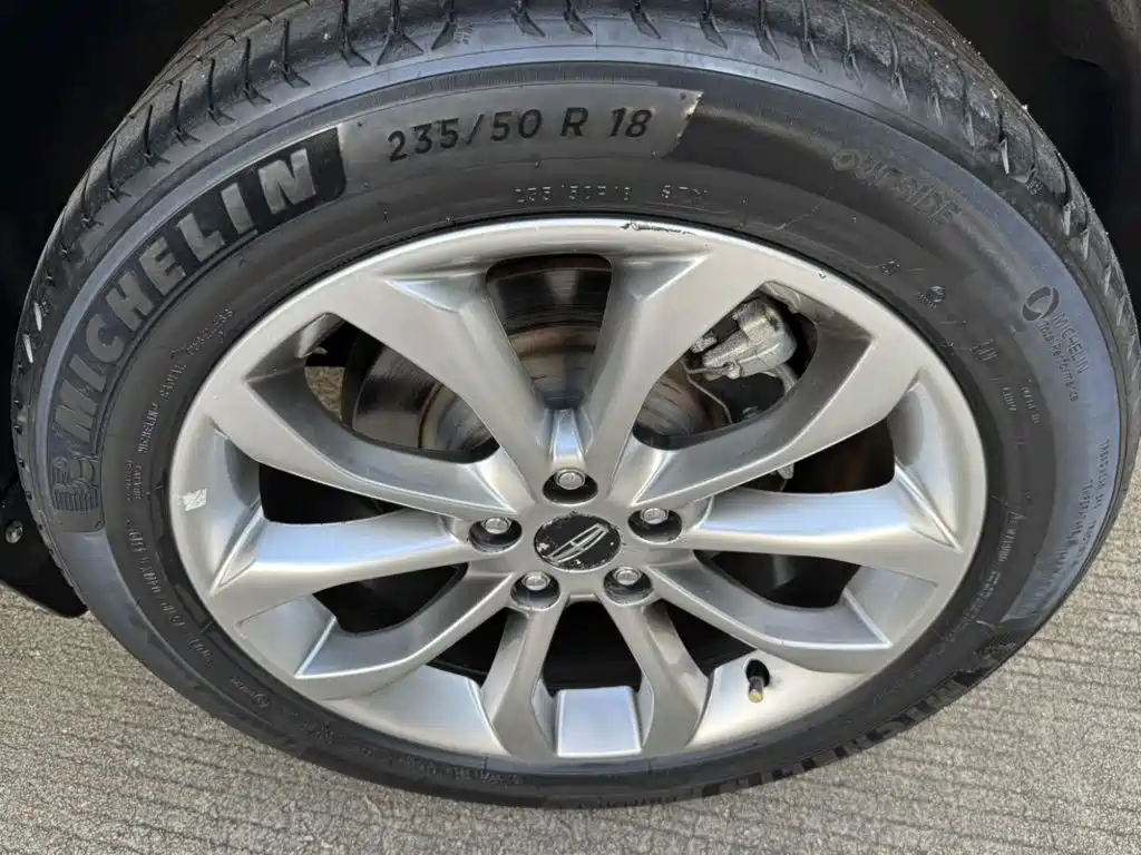 Lincoln MKC — миниатюра 15