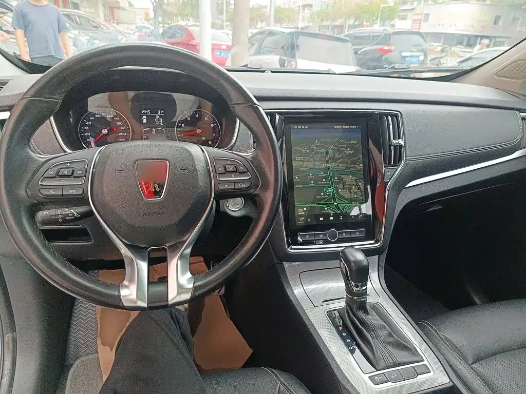 Roewe RX5 — миниатюра 10