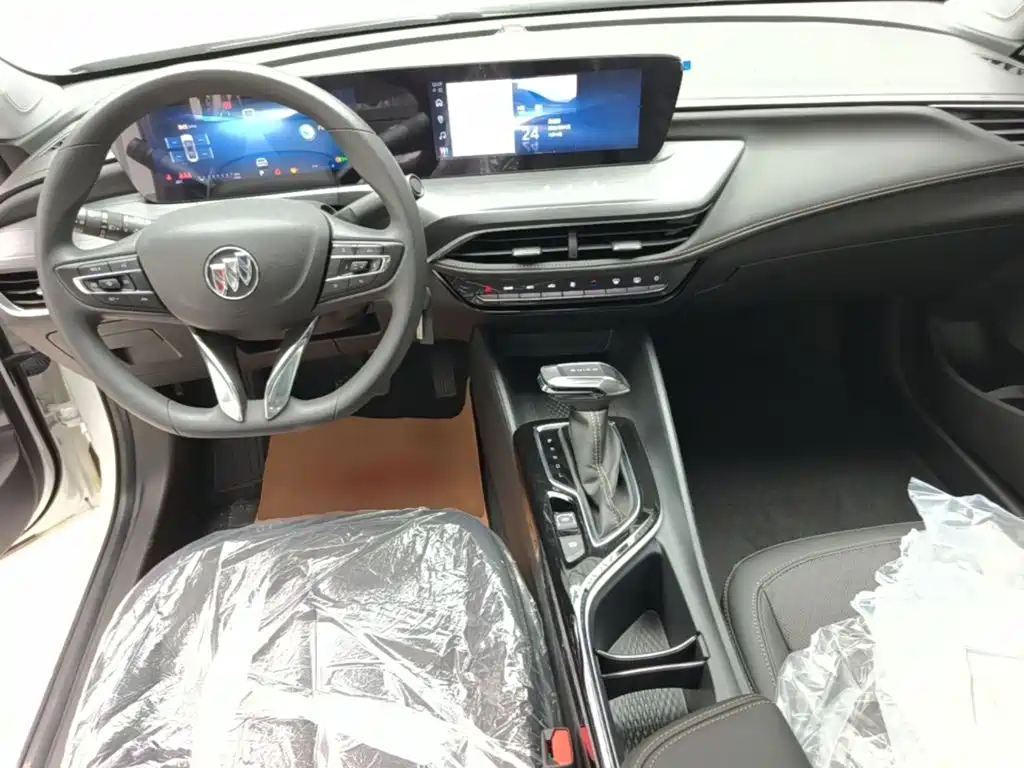 Buick Verano — миниатюра 10