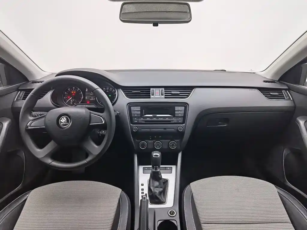 Skoda Octavia — миниатюра 5