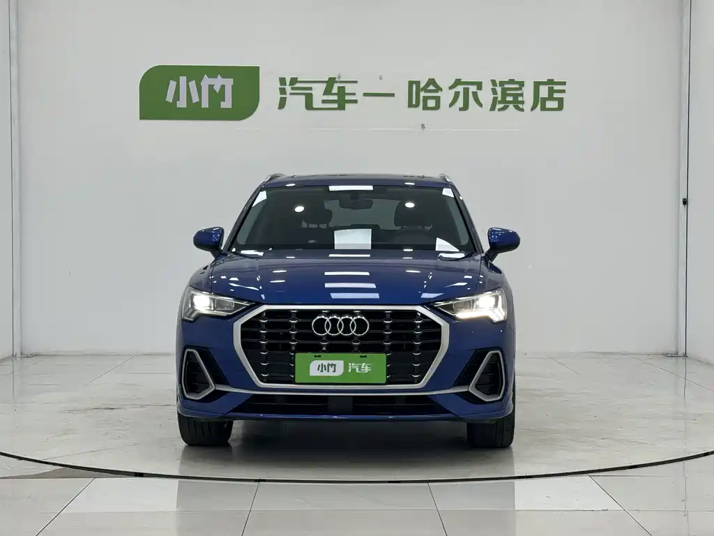 Audi Q3 2023 35 TFSI Fashion (1.4T)