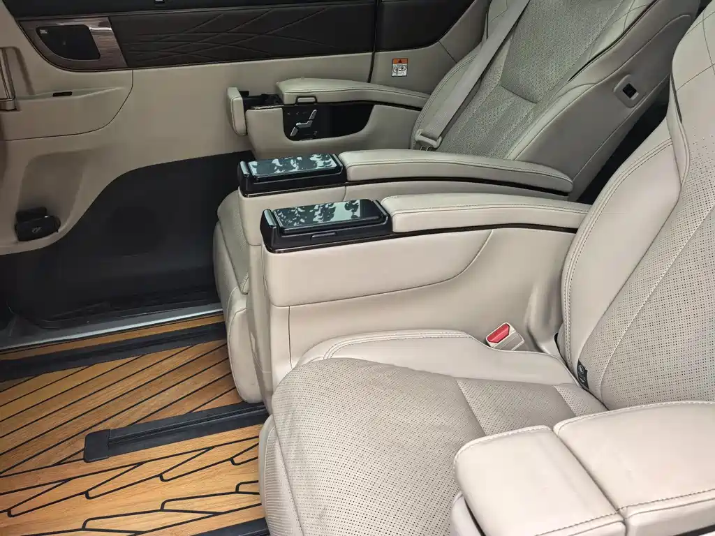 Toyota Alphard 2024 2.5L Premium