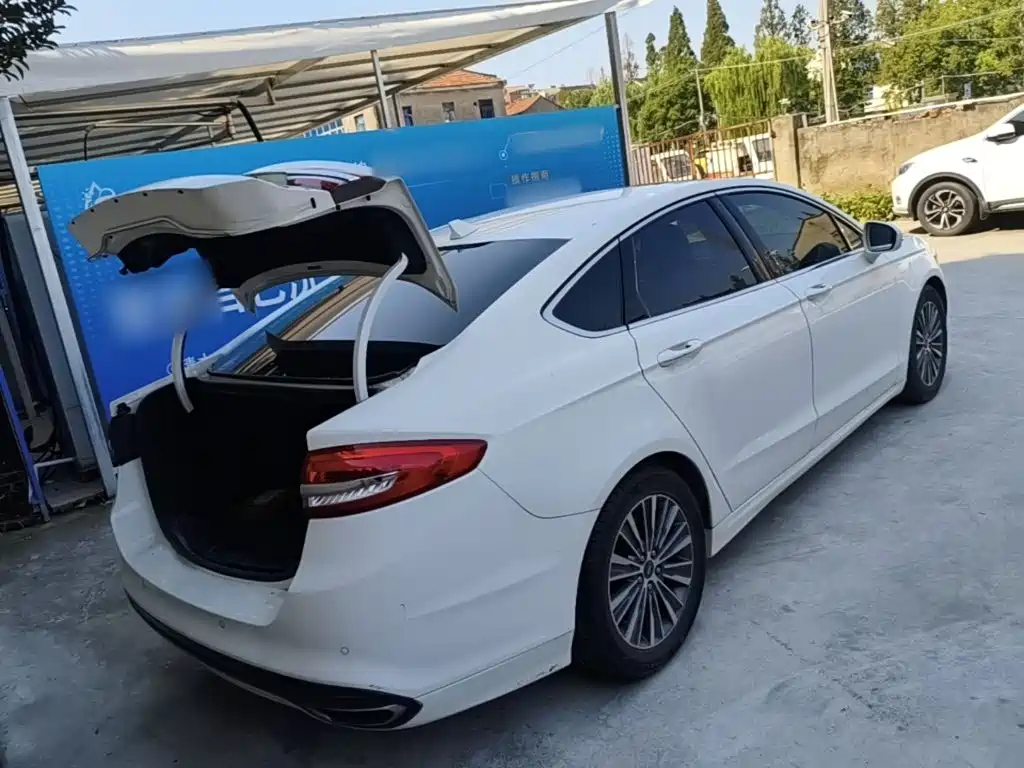 Ford Mondeo — миниатюра 19