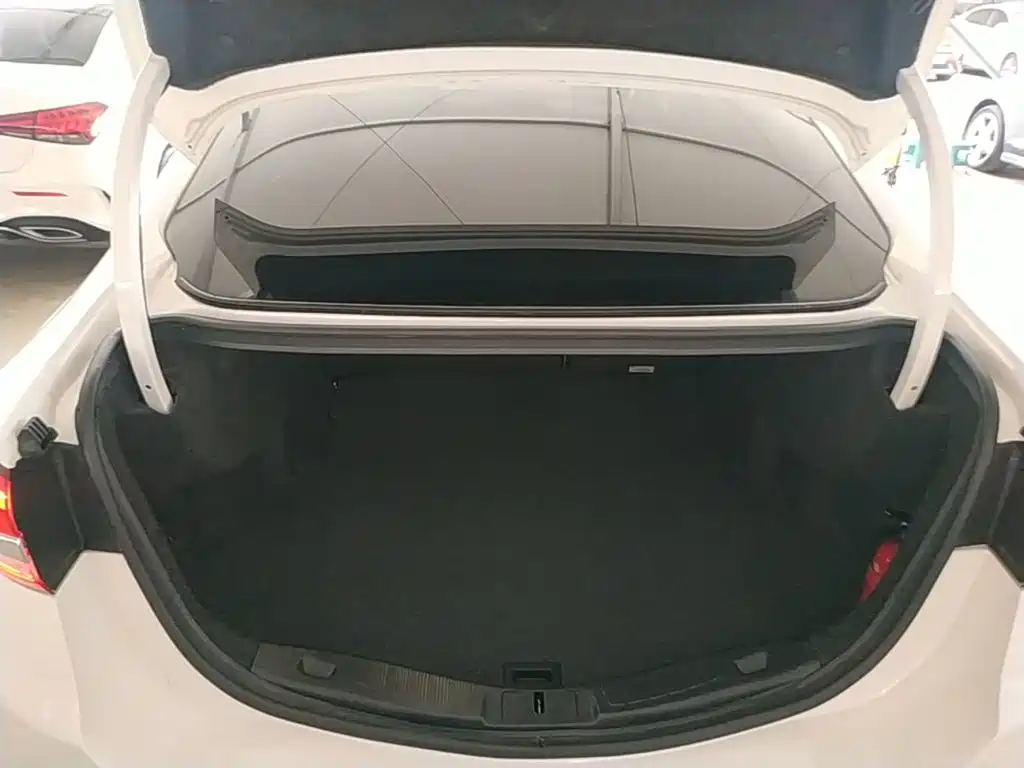 Ford Mondeo — миниатюра 19