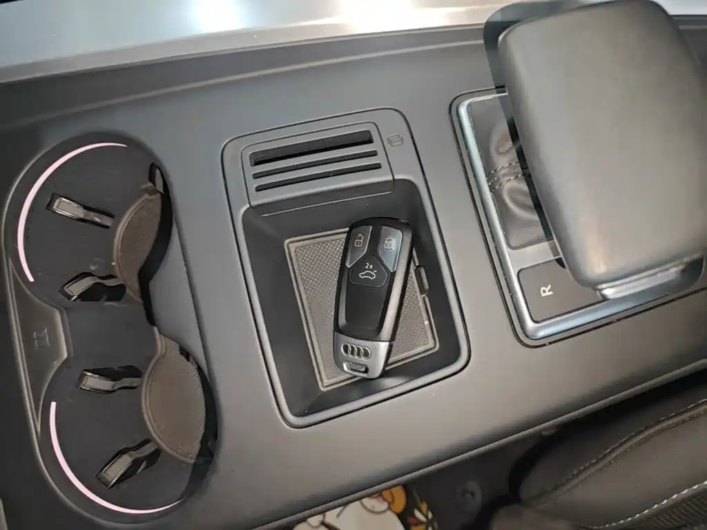 Audi A4L — миниатюра 9
