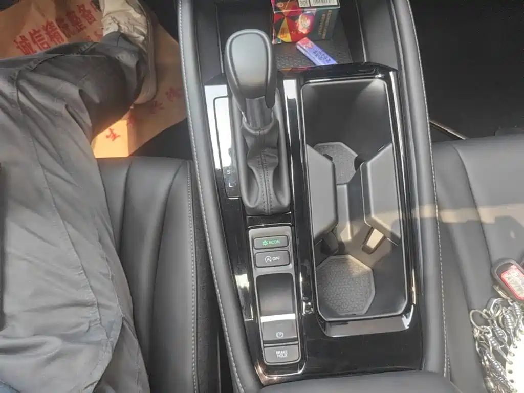 Honda Accord — миниатюра 14