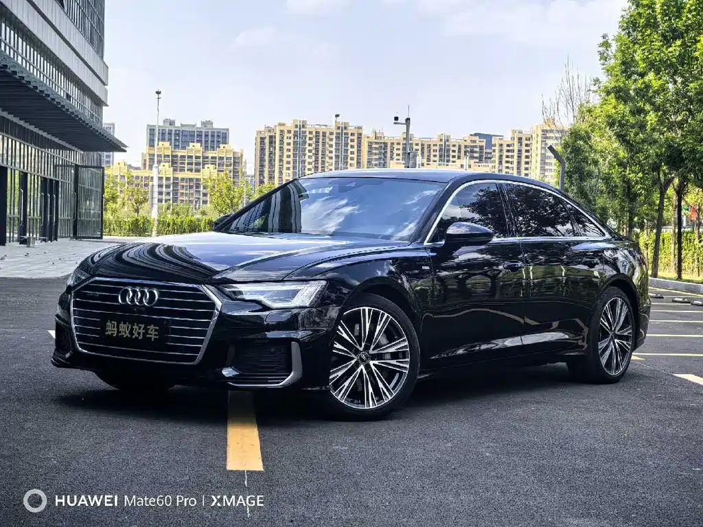 Audi A6L 2022