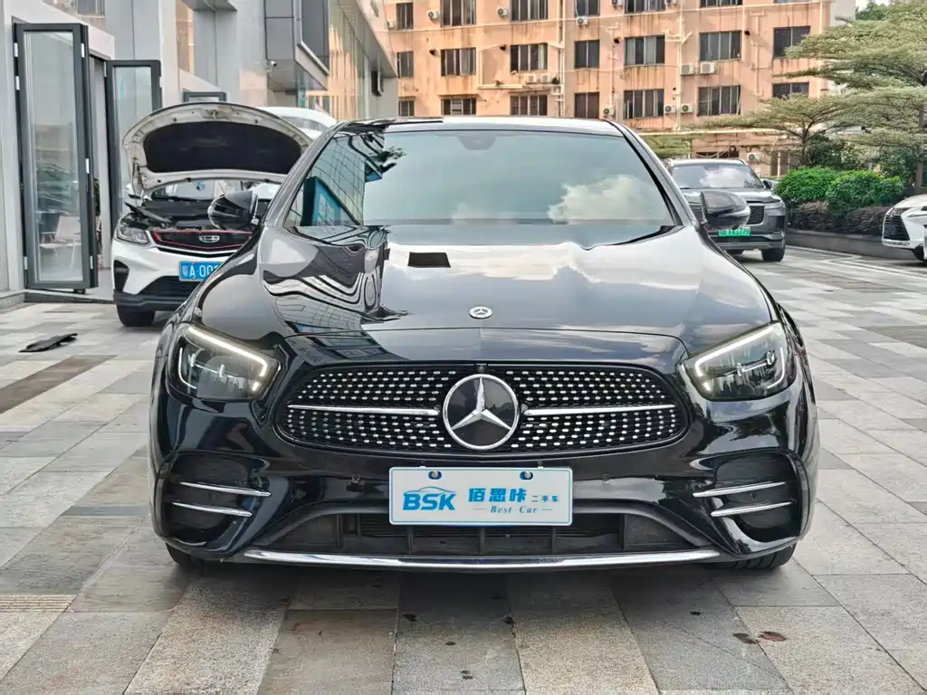 Mercedes-Benz E-Class — миниатюра 2