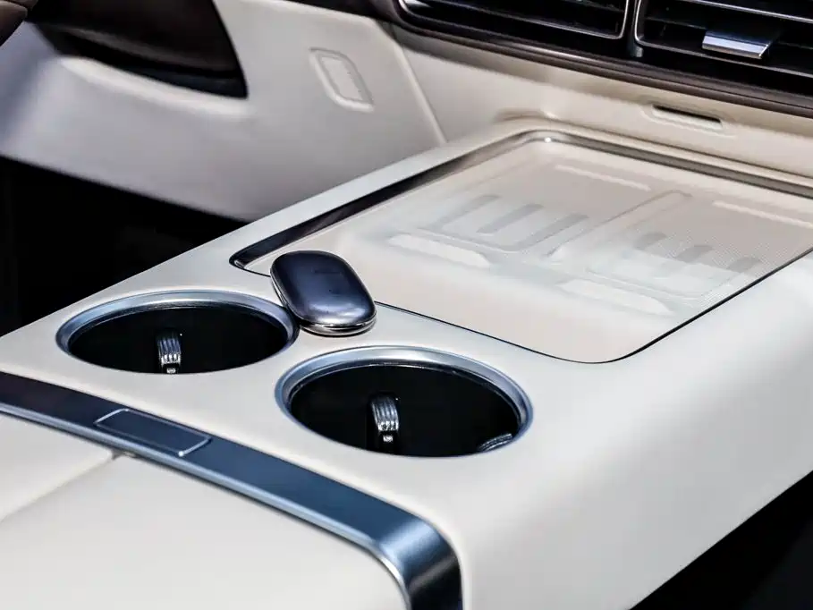 Li Auto Li MEGA — миниатюра 32