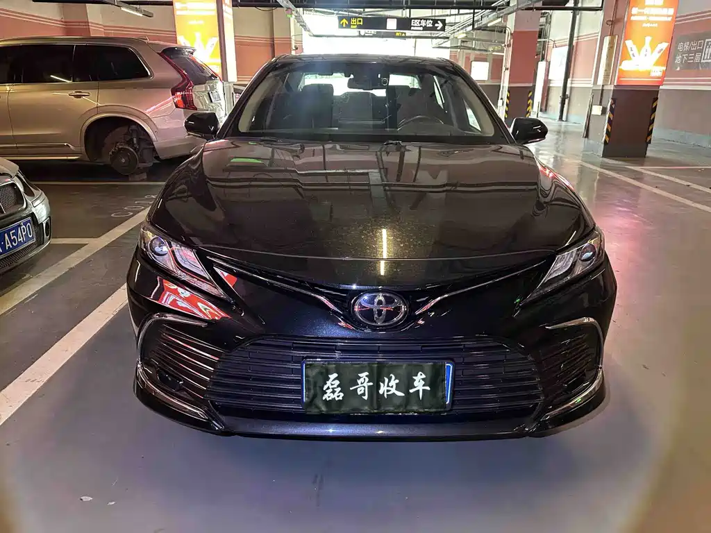 Toyota Camry — миниатюра 2