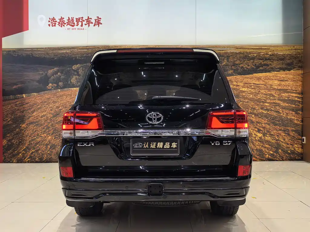 Toyota Land Cruiser 2017 5.7L EXR