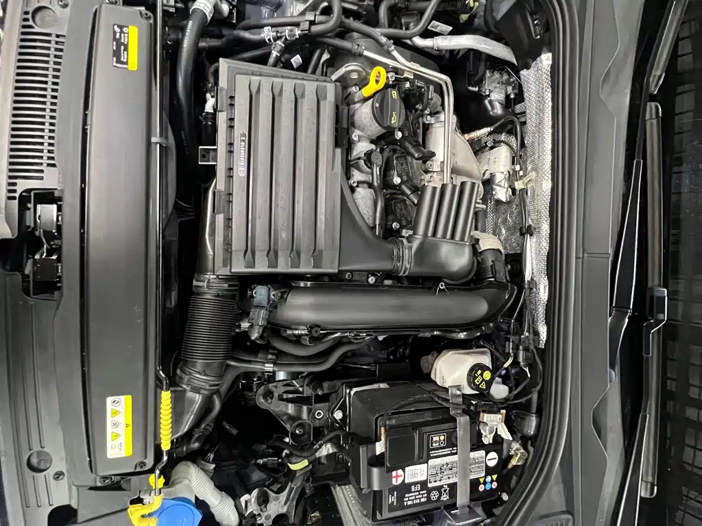Volkswagen Golf — миниатюра 28