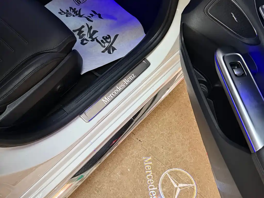 Mercedes-Benz C-Class — миниатюра 14