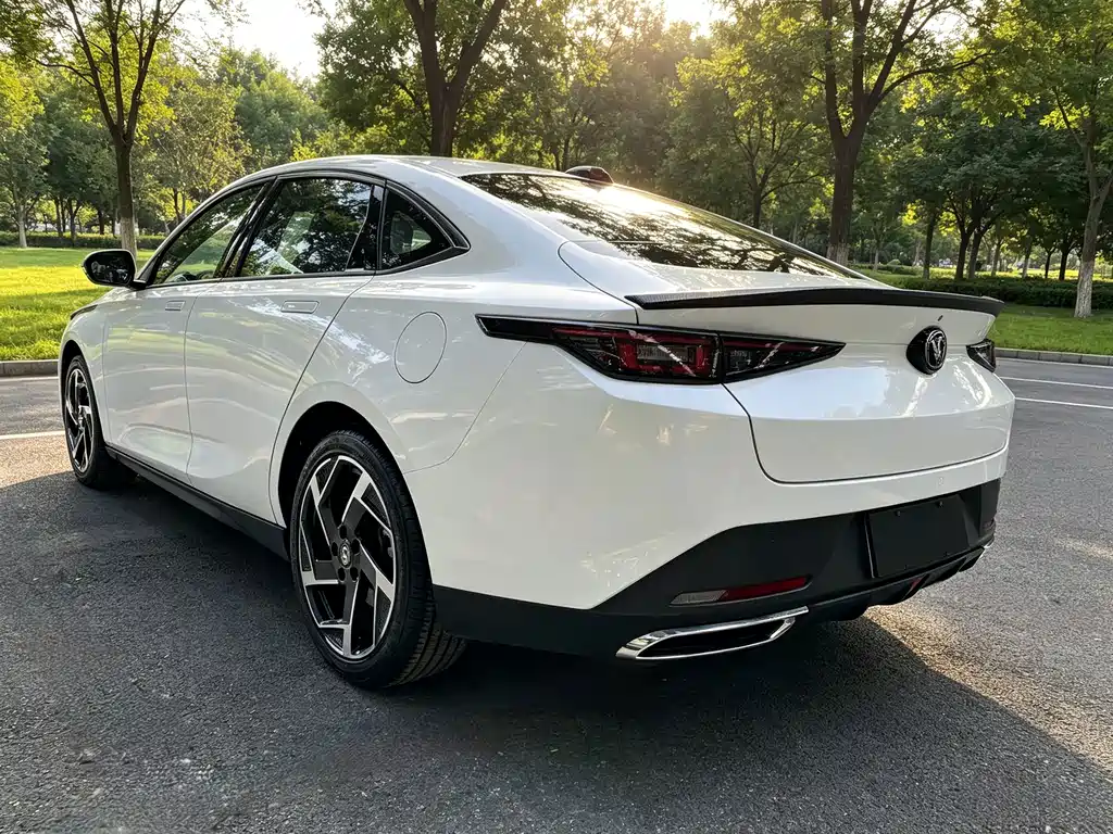 Changan Yida — миниатюра 6
