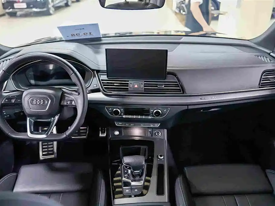 Audi Q5L — миниатюра 9