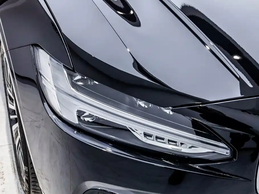 Volvo S90 — миниатюра 16