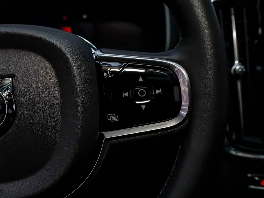 Volvo S90 — миниатюра 28