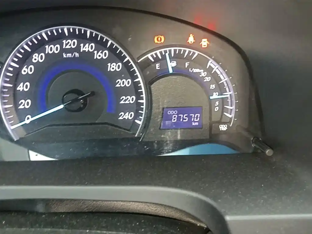 Toyota Camry — миниатюра 17