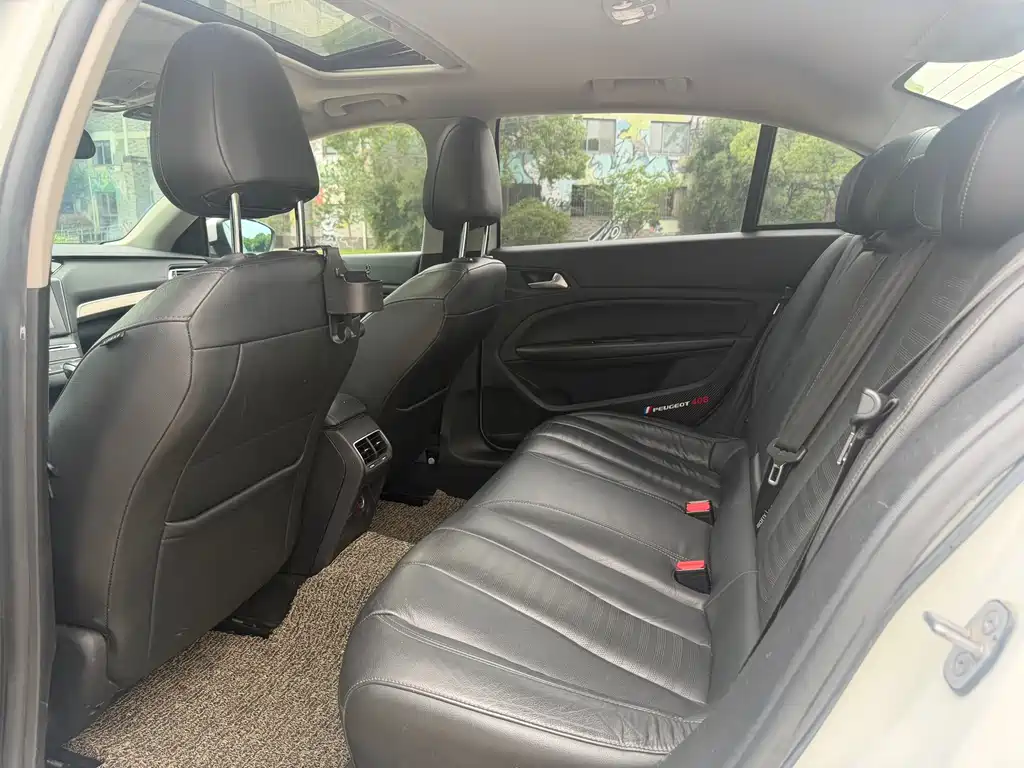 Peugeot 408 1.6T Auto Luxury Edition, фото 4