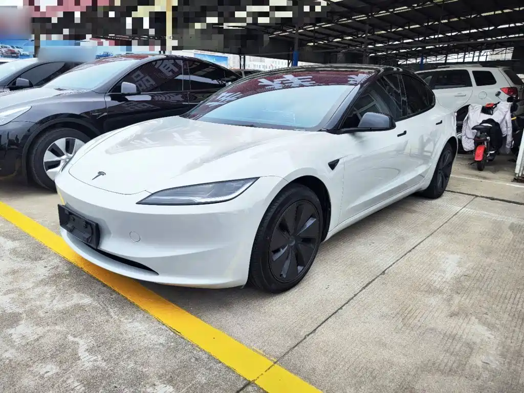 Tesla Model 3 — миниатюра 2
