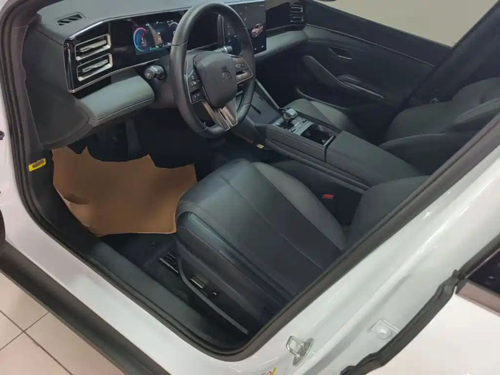 BYD Qin L — миниатюра 15