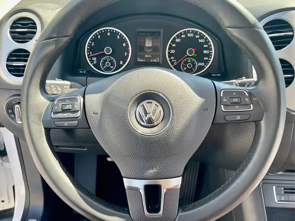 Volkswagen Tiguan — миниатюра 11