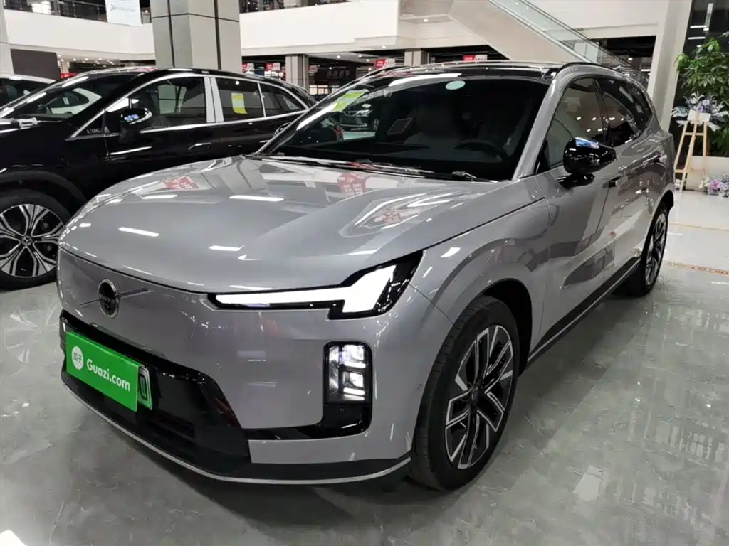 Volvo 沃尔沃XC70插电式混动 2025