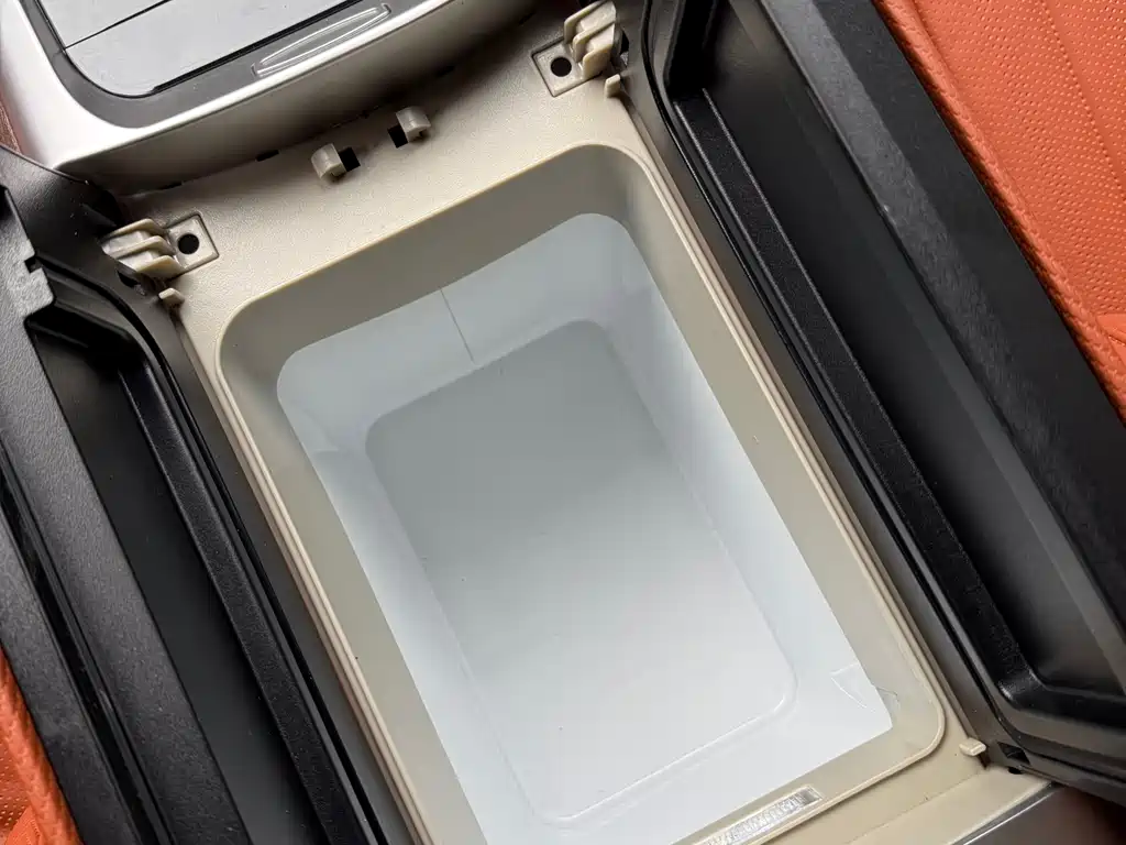 MERCEDES-BENZ V CLASS