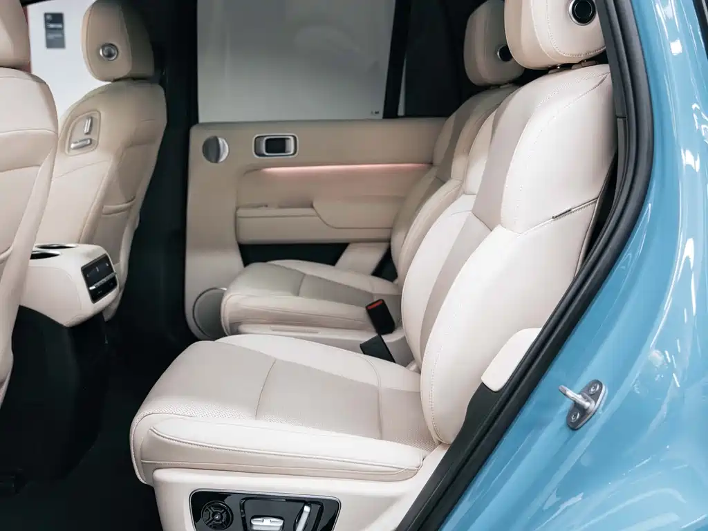 Li Auto Li L8 — миниатюра 10