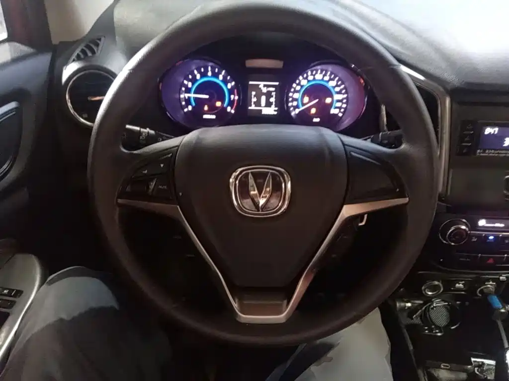 Changan CS15 — миниатюра 7