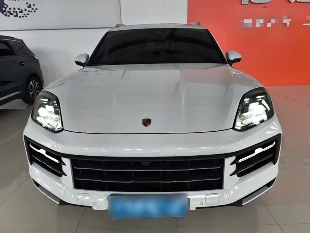 Porsche Cayenne — миниатюра 3