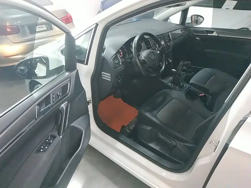 Volkswagen Golf Sportsvan — миниатюра 16