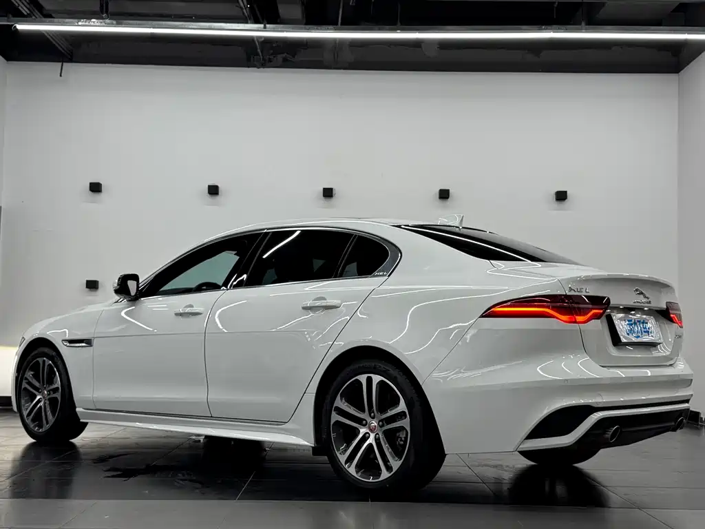 Jaguar XEL — миниатюра 13