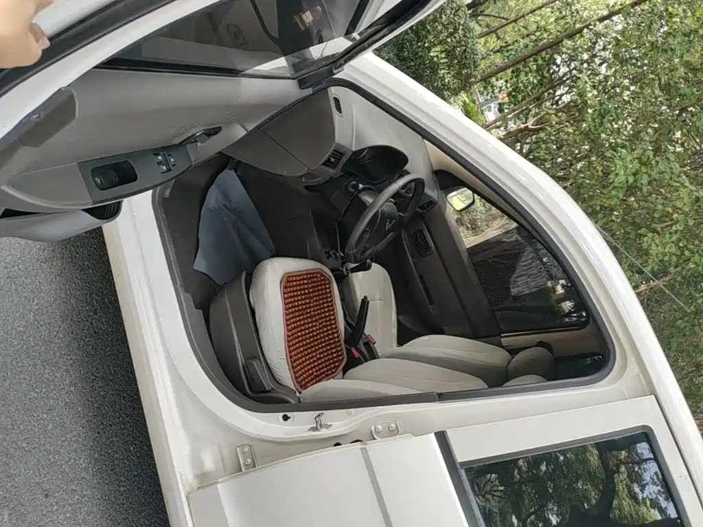 Wuling Hongguang — миниатюра 16