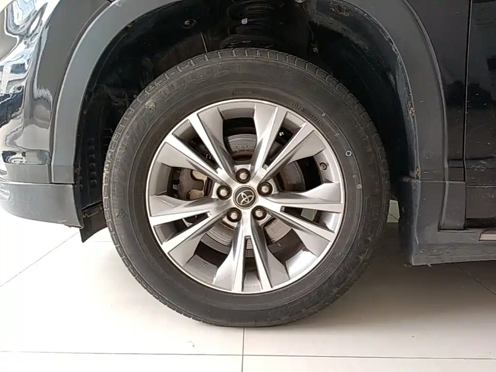 Toyota Highlander — миниатюра 23