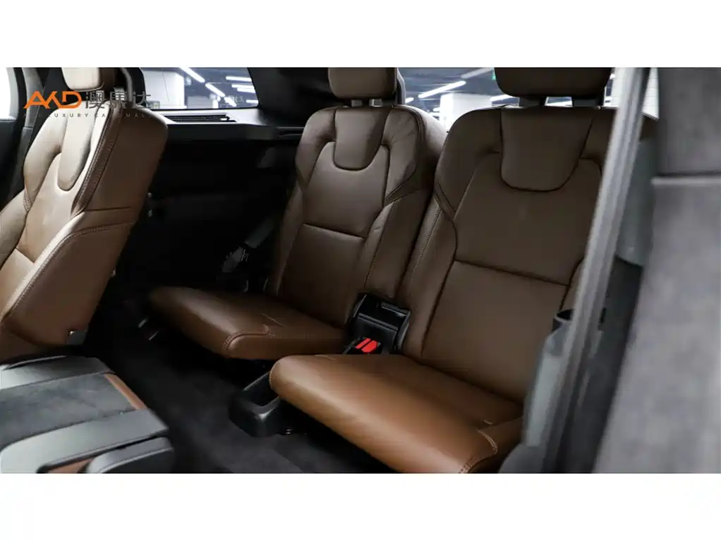 Volvo XC90 PHEV — миниатюра 9