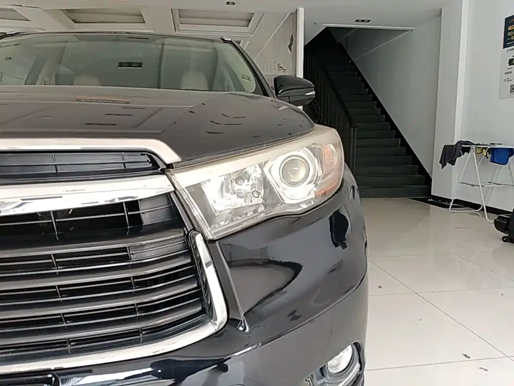 Toyota Highlander — миниатюра 24