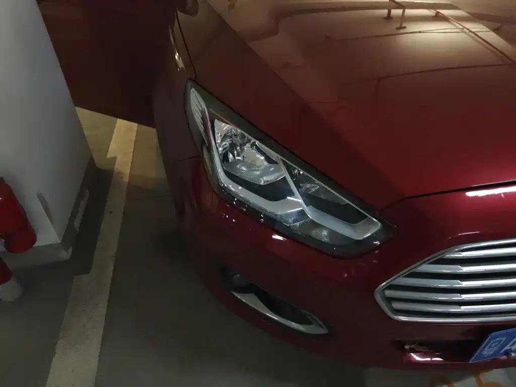 Ford Escort — миниатюра 7